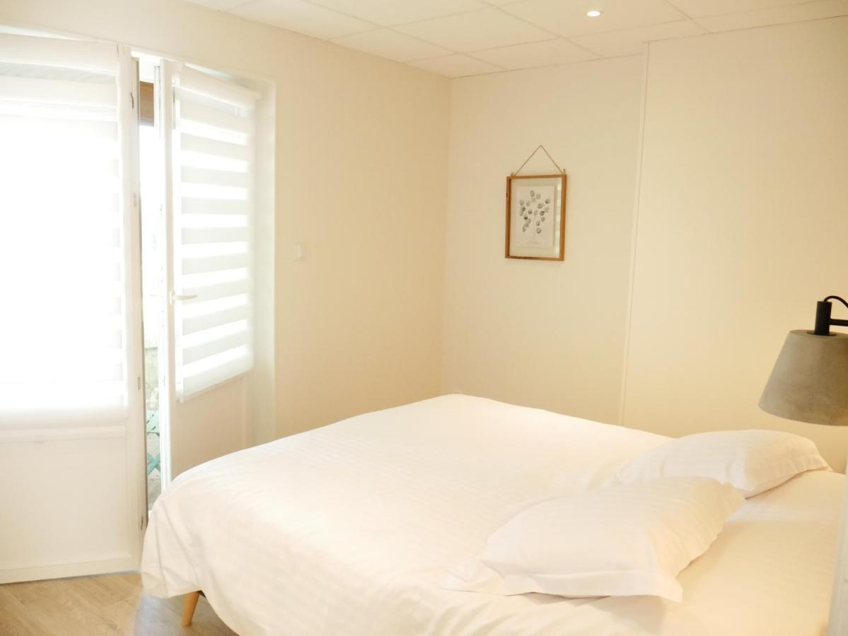 Appartement Avec Chambre - Entree Spa Incluse Bourbon-Lancy Exterior photo
