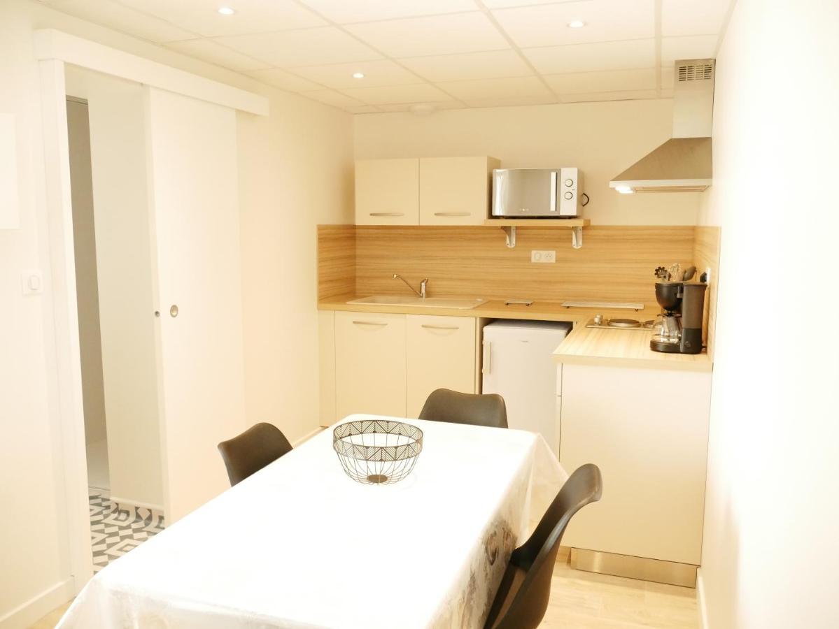 Appartement Avec Chambre - Entree Spa Incluse Bourbon-Lancy Exterior photo