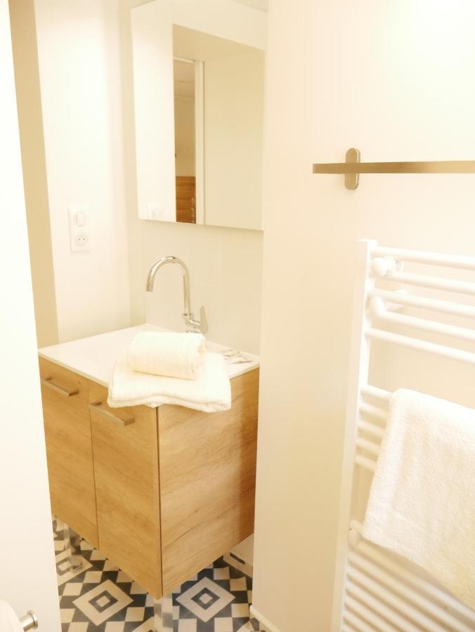 Appartement Avec Chambre - Entree Spa Incluse Bourbon-Lancy Exterior photo